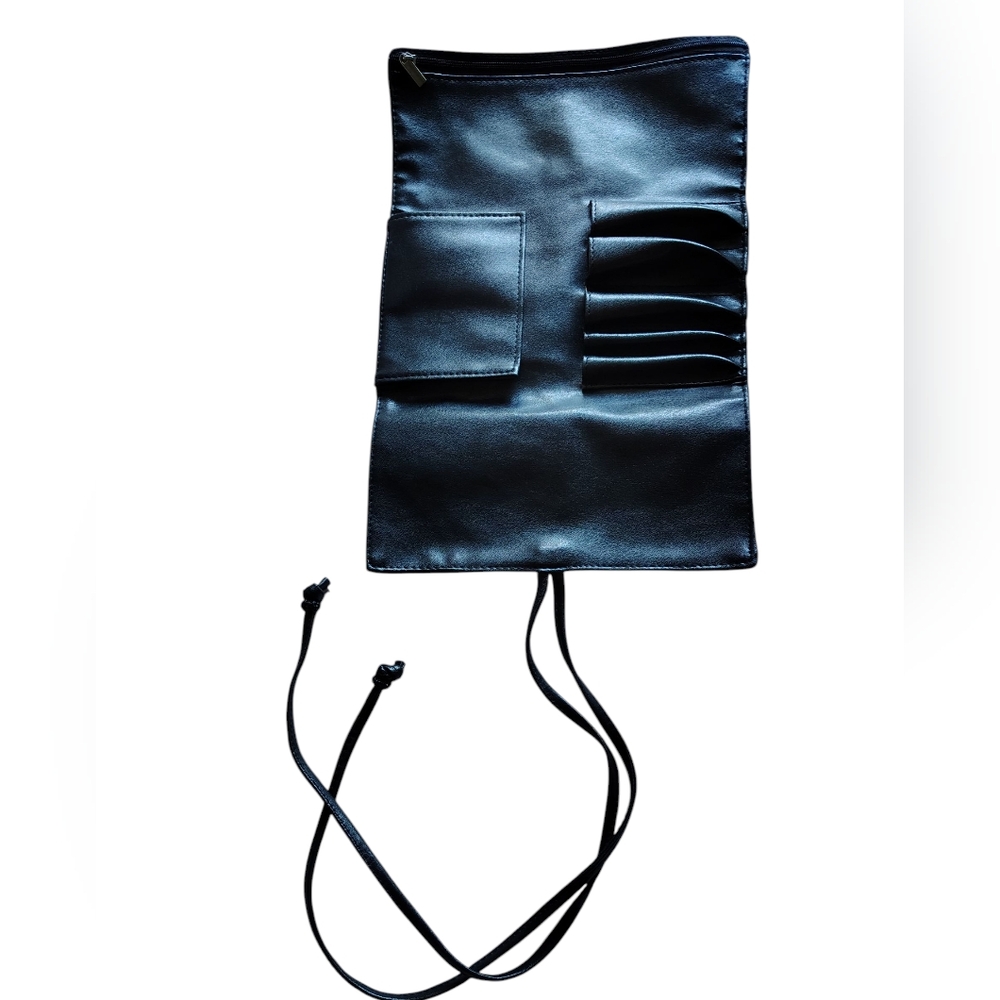 IT Cosmetics Professional Velour Foldable Makeup‎ Brush Holder GUC